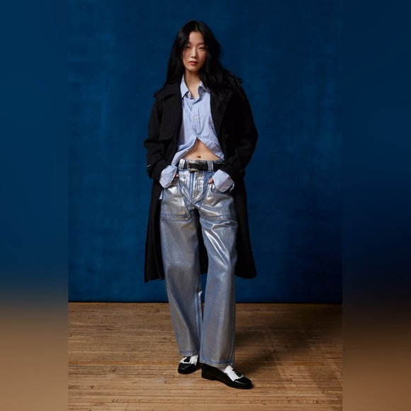 BDG Denim - BDG Bella Baggy Patch Pocket Jeans - Metallic Wash